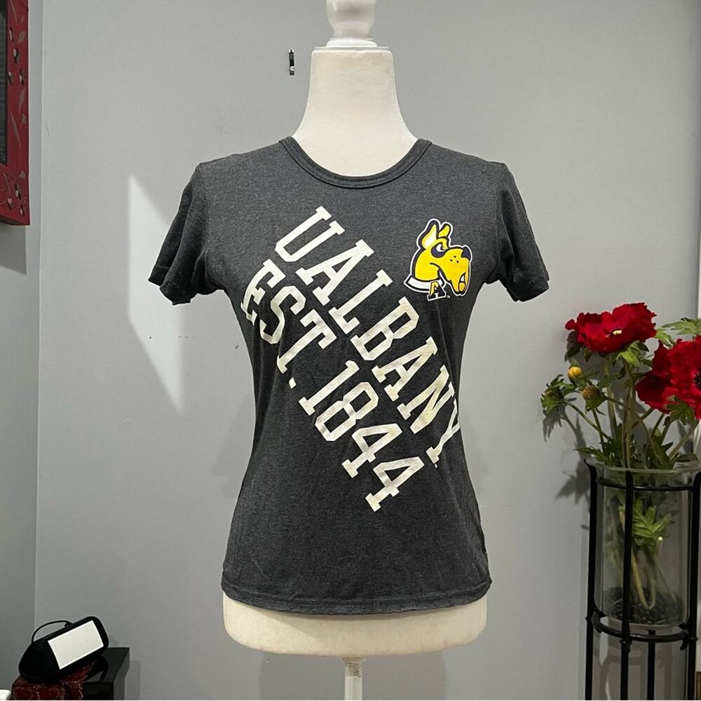 NEW UAlbany University of Albany Great Danes Women’s Short Sleeve Crew T Shirt S